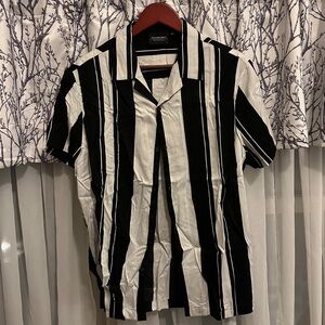 Men’s Stripe Camp Collar Summer Shirt